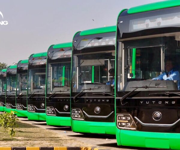 Három hónap alatt teljesítette 400 darabos pakisztáni megrendelését a Yutong