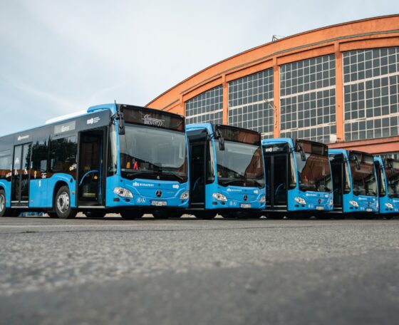 Szerdától forgalomba állnak Budapesten az első Mercedes-Benz Citaro K-k