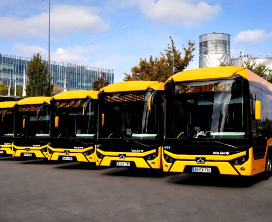 Megkezdődtek a Credobus-átadások: így alakul az első ütem vármegyei elosztása