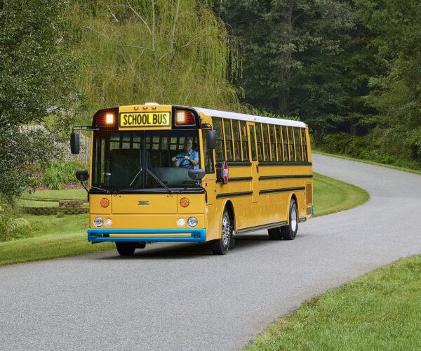 Bemutatkozott a Thomas Built Buses első Type D kategóriás elektromos iskolabusza