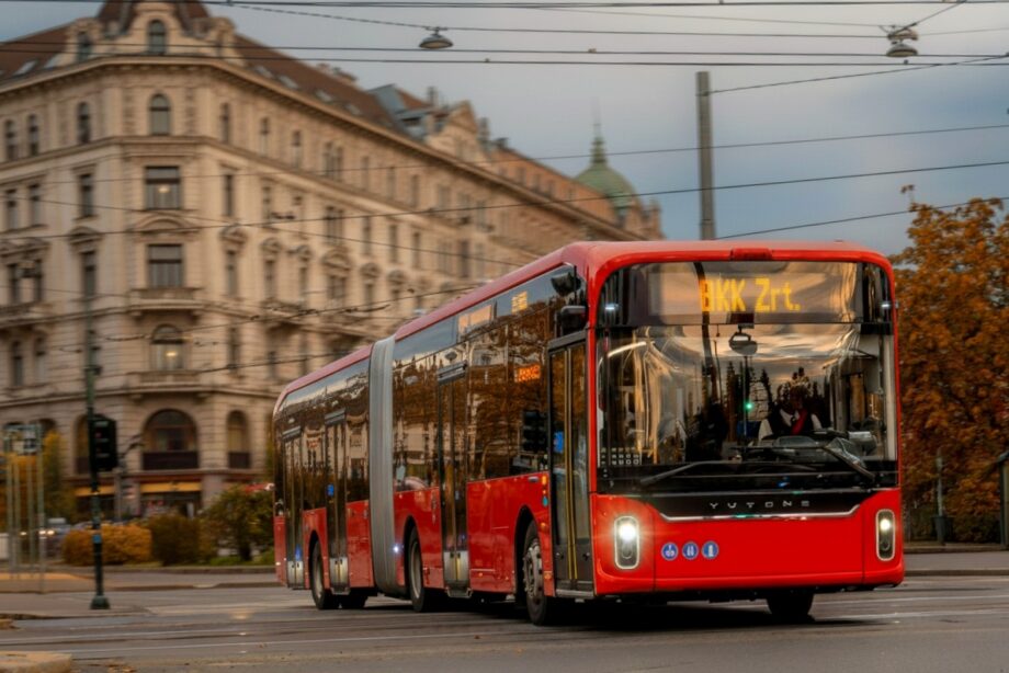 A budapesti trolibusztender kapcsán is reagált a Yutong