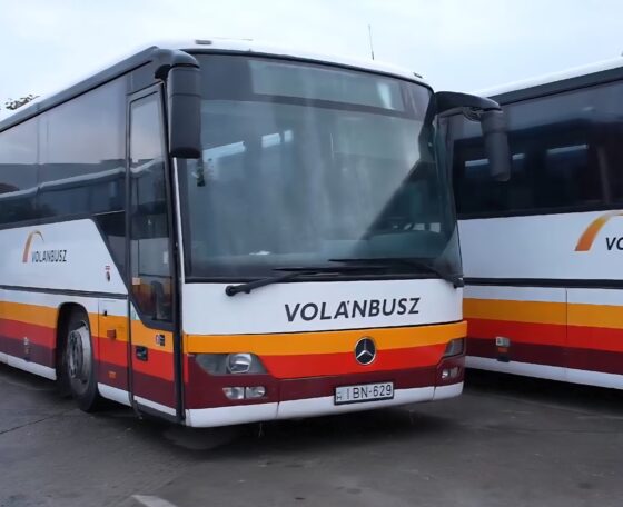 Mercedes-Benz Intourók mennek, Credobus Econellek jönnek