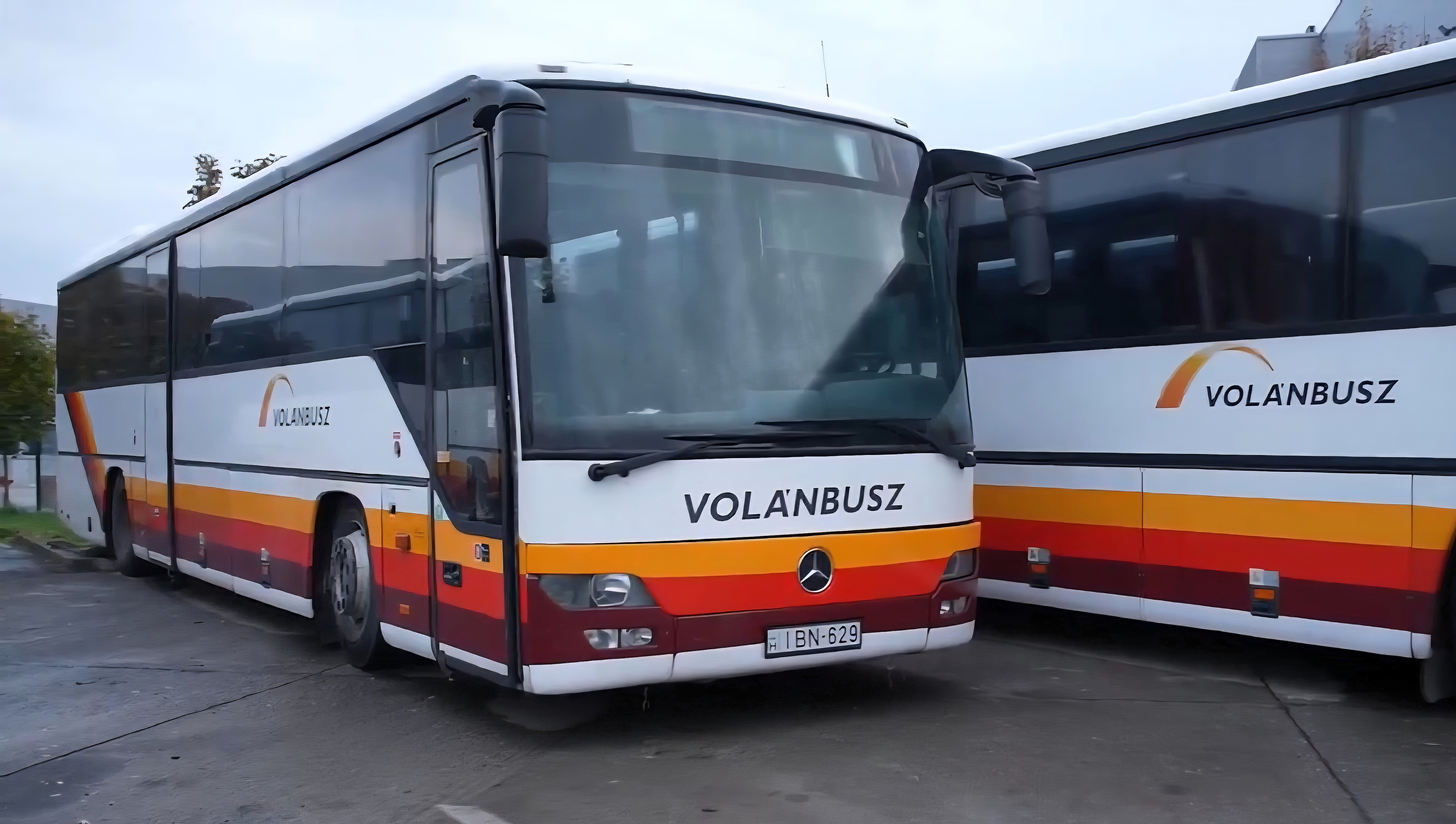Mercedes-Benz Intourók mennek, Credobus Econellek jönnek
