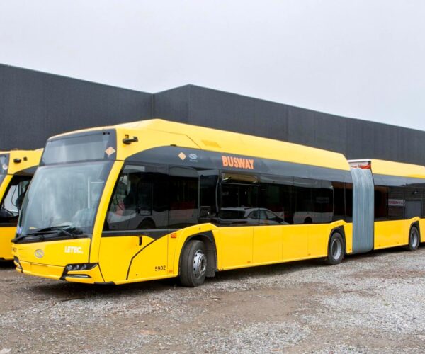 Megérkeztek az első duplacsuklós Solaris villanybuszok a TEC liège-i B2-es gyorsbusz vonalára