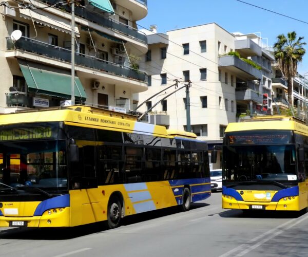 Megkezdődik az athéni trolibuszhálózat felszámolása – Pireusz az első állomás