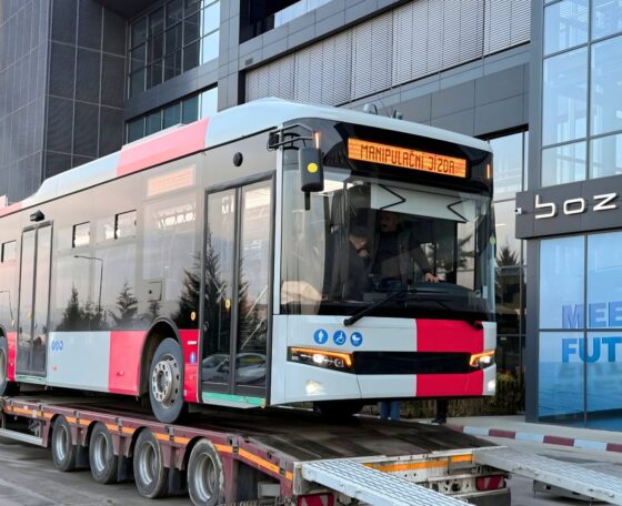 Elindult Prágába a DPP első sorozatgyártású Bozankaya SNG 12T trolibusza