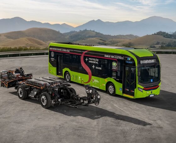 Megérkeztek leendő üzemeltetőikhez az első e-Volksbus villanybuszok