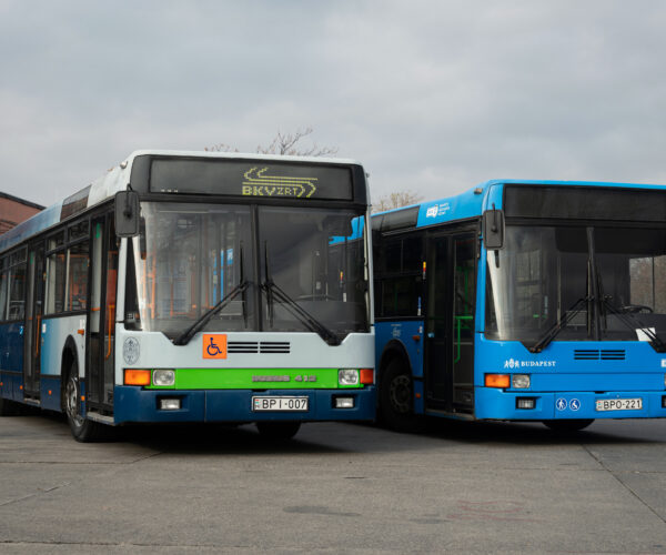 A két ünnep között búcsúzik az Ikarus 412 és Ikarus EAG E91 típusoktól a BKV