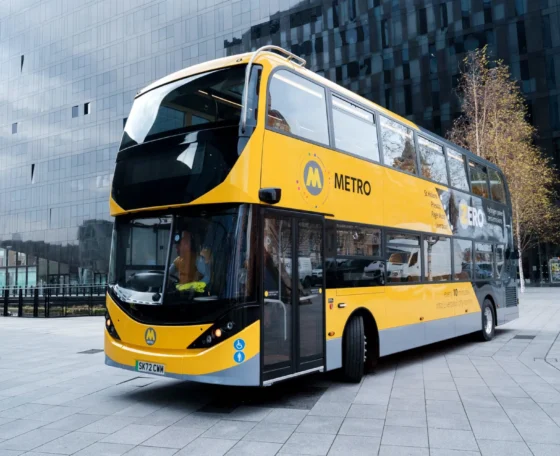 Hidrogén helyett akkumulátor: villanybuszokká alakítják át Liverpool hidrogénbuszait