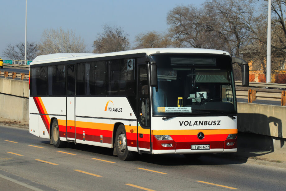 Egy korszak meghatározó távolsági busza: Mercedes-Benz Intouro a Volán nosztalgiaflottájában