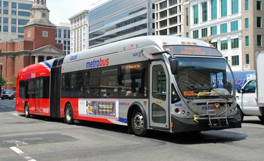 A CNG- és hibridtechnológia irányába tolódtak el az Egyesült Államok busztámogatási prioritásai