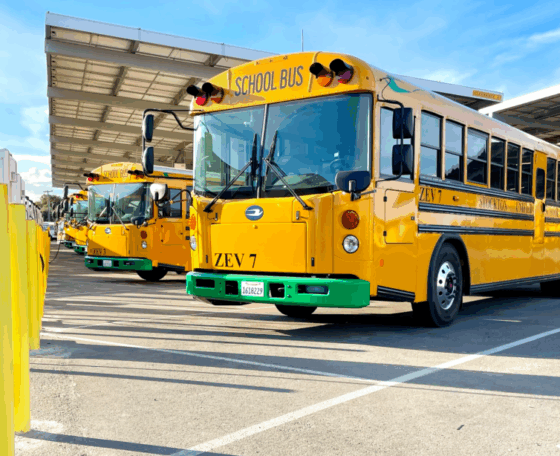 Továbbra is bizonytalan a Trump-adminisztráció által befagyasztott amerikai tiszta iskolabusz program jövője