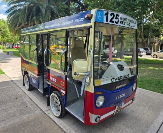 Péntek esti érdekesség: házi készítésű minibuszt inspiráltak az Iveco Bus típusai