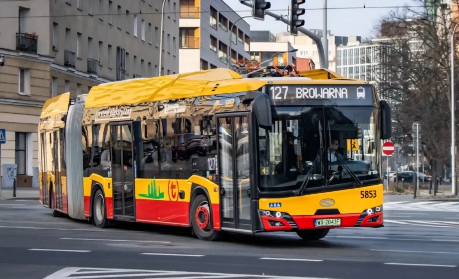 Varsó nem lassít: félezres villanybusz-flotta felé tart a lengyel főváros