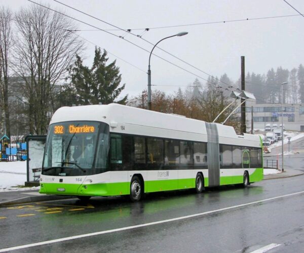 Újraindult a trolibusz-közlekedés a svájci La Chaux-de-Fonds városában