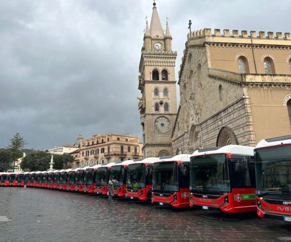 Huszonkilenc Iveco E-Way villanybusszal bővítette flottáját az ATM Messina
