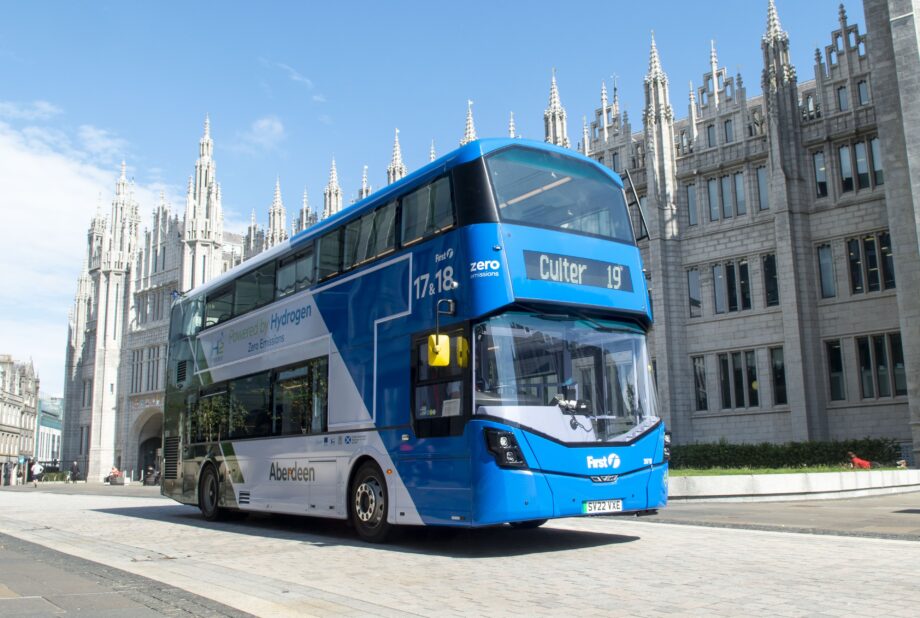 Aberdeen is meghátrált, hivatalosan is leállítja emeletes hidrogénbusz-flottáját