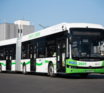 Megkezdték szolgálatukat Miskolcon hazánk első BYD eBus B19 csuklós villanybuszai