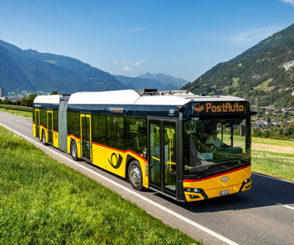 Óvatos tempó, változatlan célok – így halad a PostAuto villamosítási stratégiája