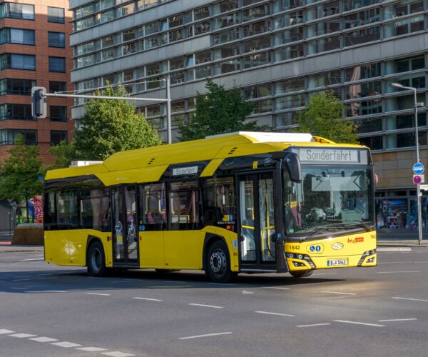 Akkumulátorcserébe kezd a BVG: 120 berlini villanybusz kap nagyobb kapacitású akkucsomagot