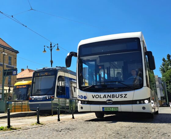 Háromszereplősre szűkült a szegedi buszos közszolgáltatási tender, az ArrivaBus „kiesett”