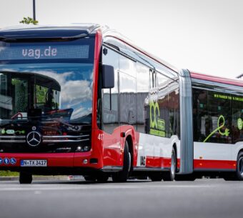 Mit vigyen magával egy villanybusz: akkumulátort – vagy utasokat?