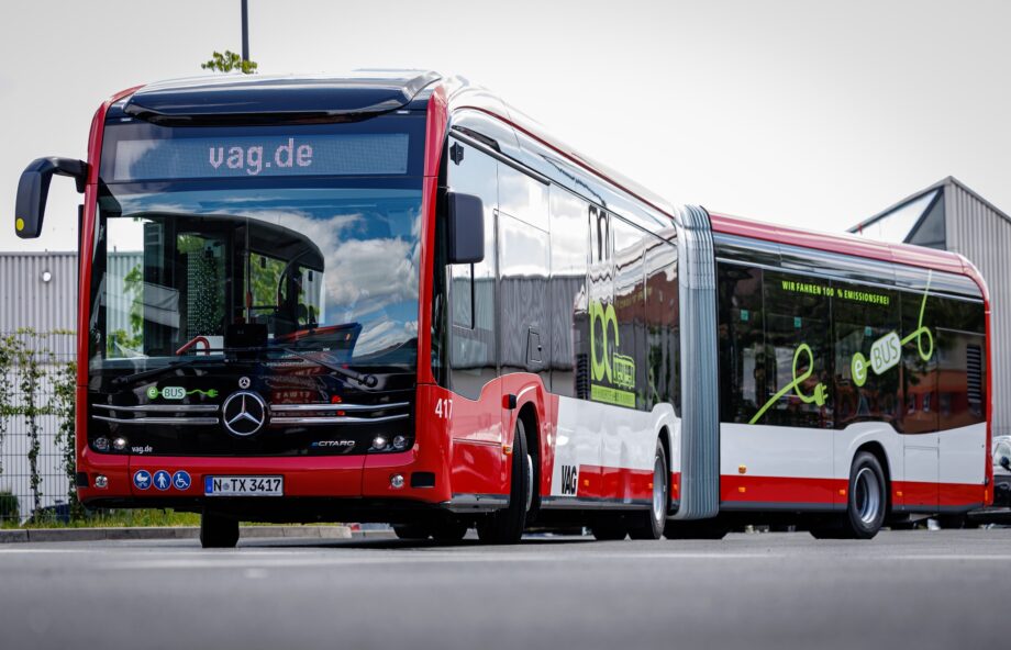 25DT091 001 53437136