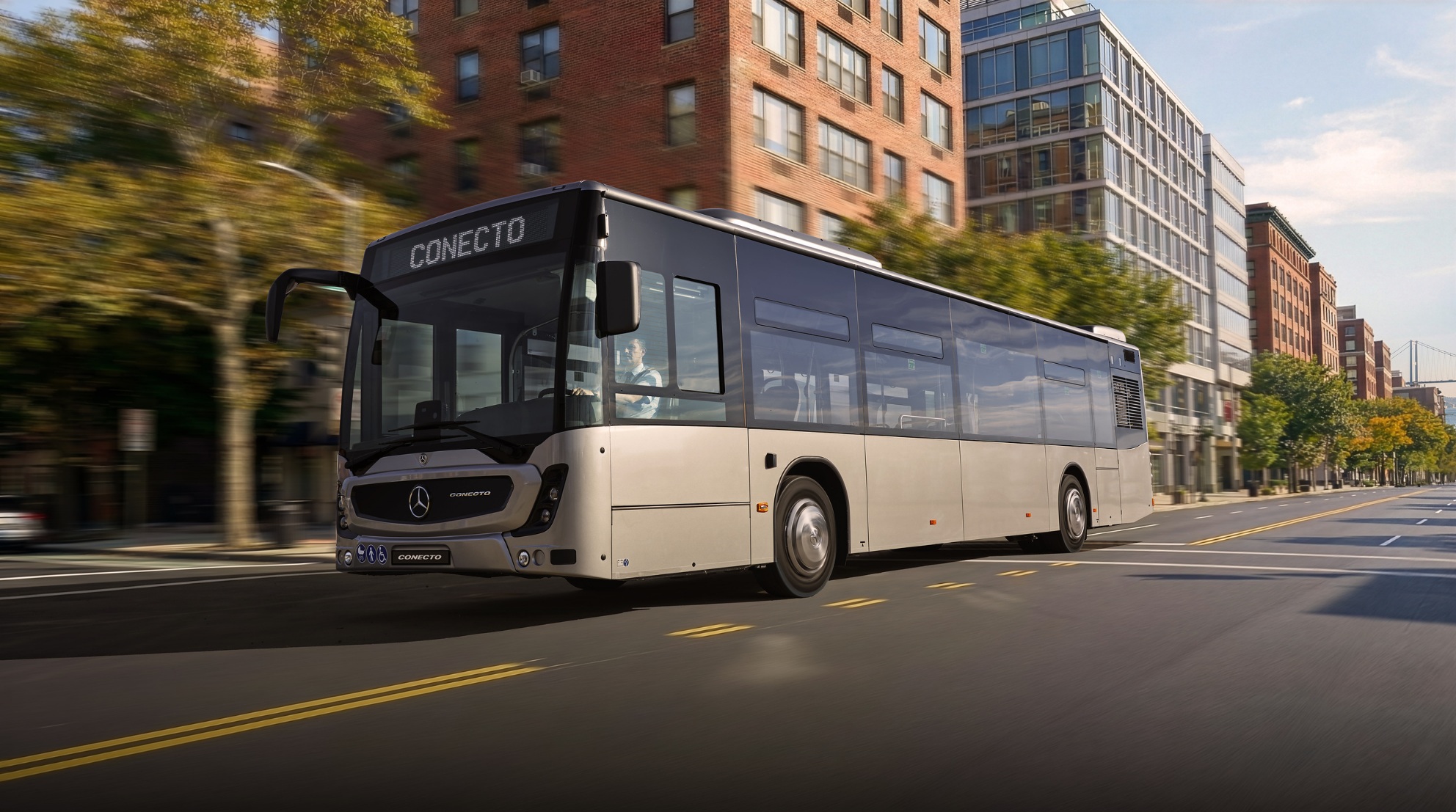 Gyorsabb szállítás, alacsonyabb komplexitás: a Daimler Buses a német piacon is bevezeti low-cost városi autóbuszát 15 26DT070 003 53429335