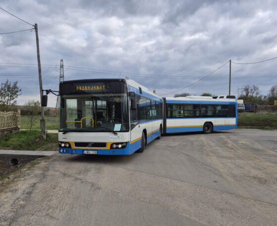Debreceni eredetű használt Volvo-Alfa Cívis 18-asokkal erősít Pécsen a Tüke Busz