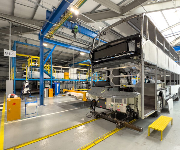 Ismét napirendre került az Alexander Dennis falkirki gyárának bezárása