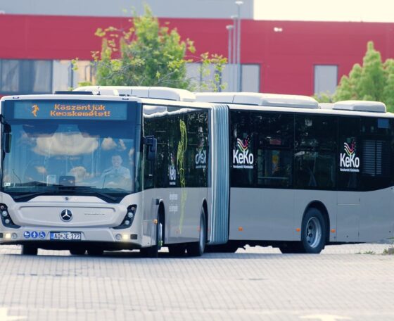 Újabb Citaro hibrideket vált ki Kecskemét: ezúttal hat új Mercedes-Benz Conecto G érkezett a városba