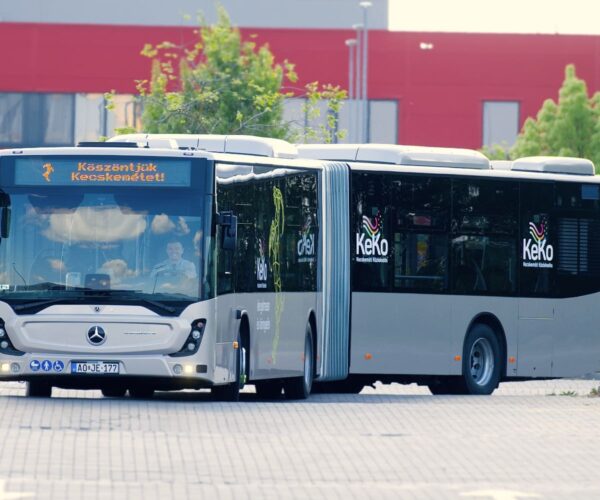 Újabb Citaro hibrideket vált ki Kecskemét: ezúttal hat új Mercedes-Benz Conecto G érkezett a városba