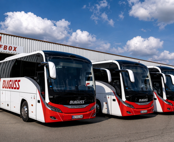 Tizenkét Yutong T12E-vel villamosítja távolsági flottáját a Blaguss