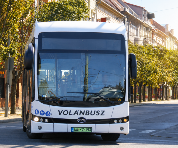 Eredménytelen lett a szegedi autóbuszos közszolgáltatási tender – 2030-ig marad a Volán