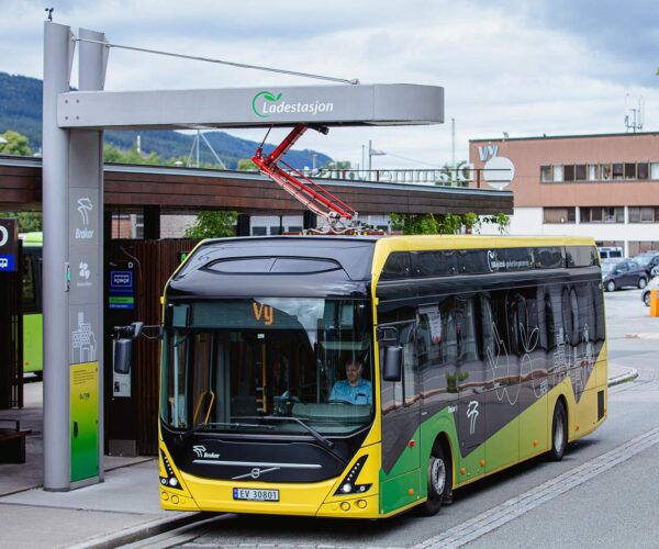 Hol billen a mérleg? – Mit mutatnak a norvég számok az elektromos és dízelbuszok költségeiről