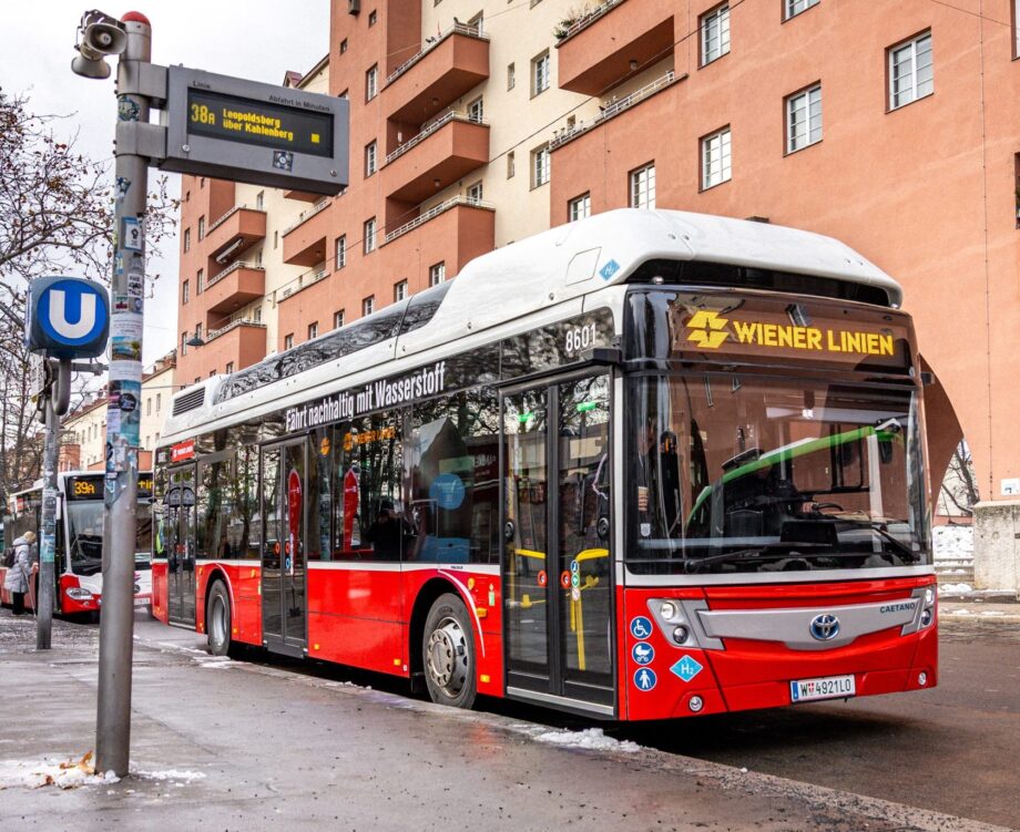 2 Wasserstoffbus 39A scaled e1763991572389