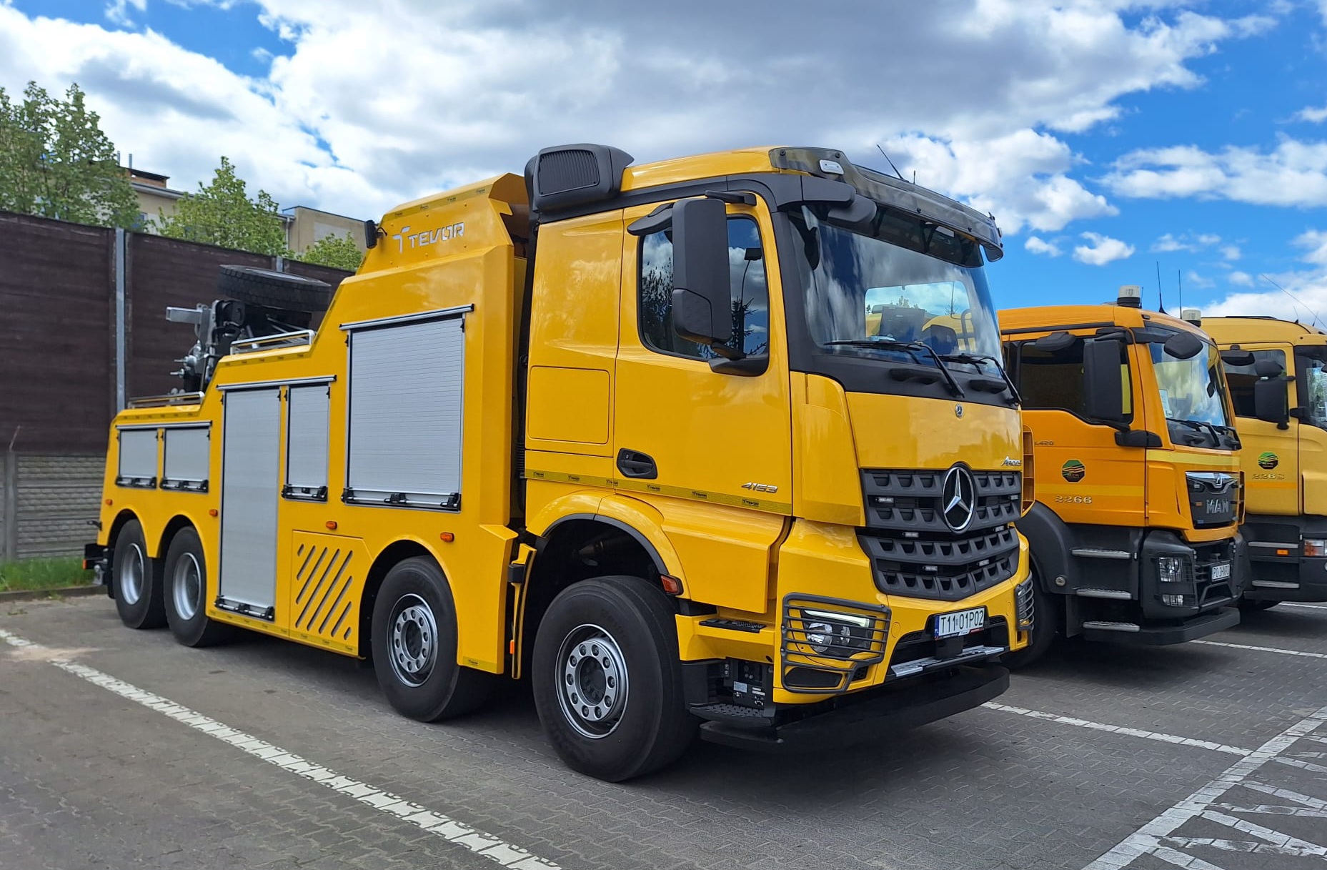 Nem mindennapi járművel büszkélkedik az MPK Poznań: új Mercedes-Benz Arocs műszaki mentő állt szolgálatba 2 684974408 1558452996280937 5814118854846577826 n