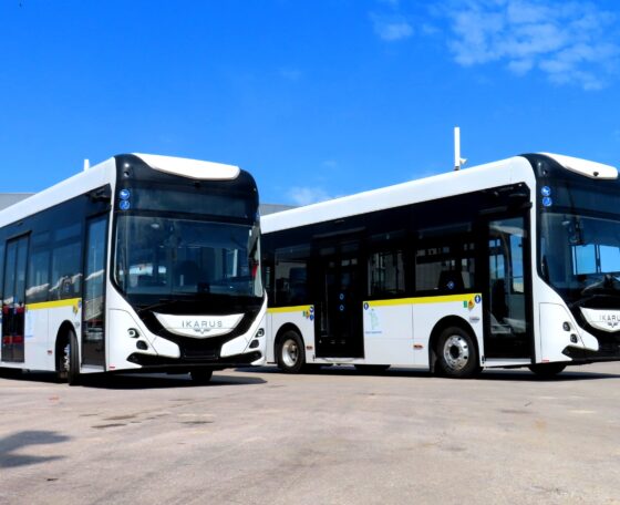 Megérkeztek Görögországba a tavaly megrendelt Ikarus 80e elektromos midibuszok