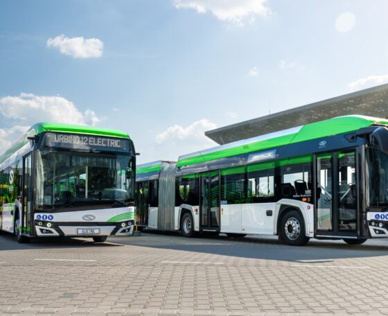 Nem csak a kipufogó hiánya számít: mit árulnak el valójában a Solaris villanybuszainak környezeti adatlapjai?