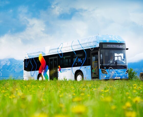 Harmincöt helyközi hidrogénbuszt állít szolgálatba Karintiában az ÖBB Postbus