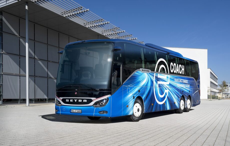 mbpassion.de daimler buses zeigt prototyp des ecoach den vollelektrischen reisebus von setra cms 3 1