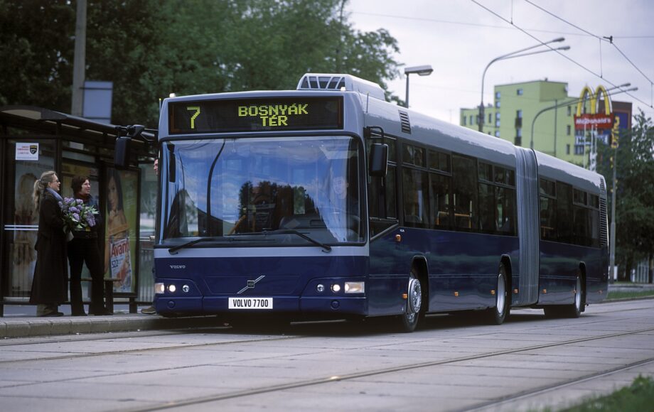 volvo 7700 articulated