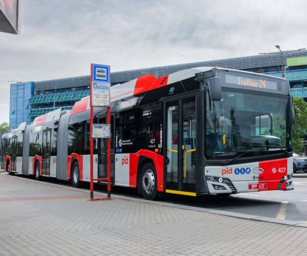 Kedvezőbbek a vártnál a prágai trolibusz- és villanybuszüzem első költségadatai