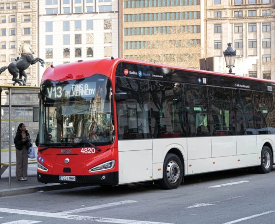 Három év alatt harmadával csökkent Barcelonában a dízelmotoros autóbuszok száma