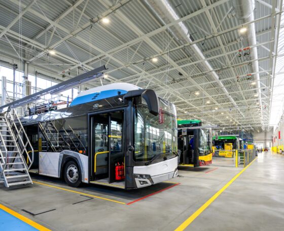 Évi 500 járművel növeli gyártókapacitását új Środa Wielkopolska-i üzemével a Solaris
