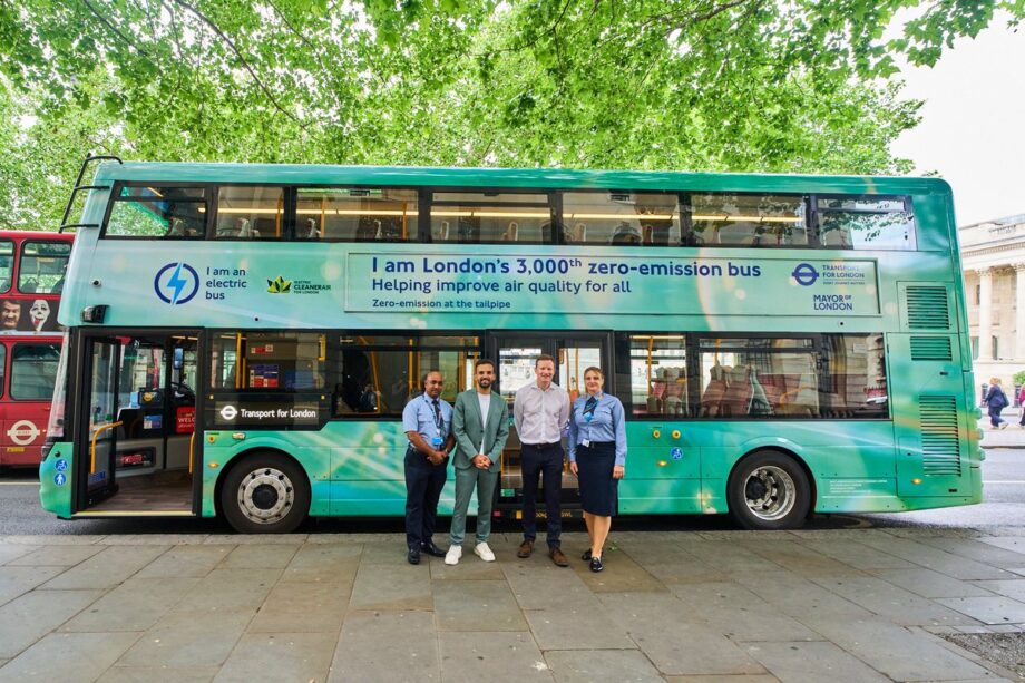 Átlépte a 3000 darabot a Londonban szolgáló elektromos buszok száma 1 HK38gDMWAAAF5di
