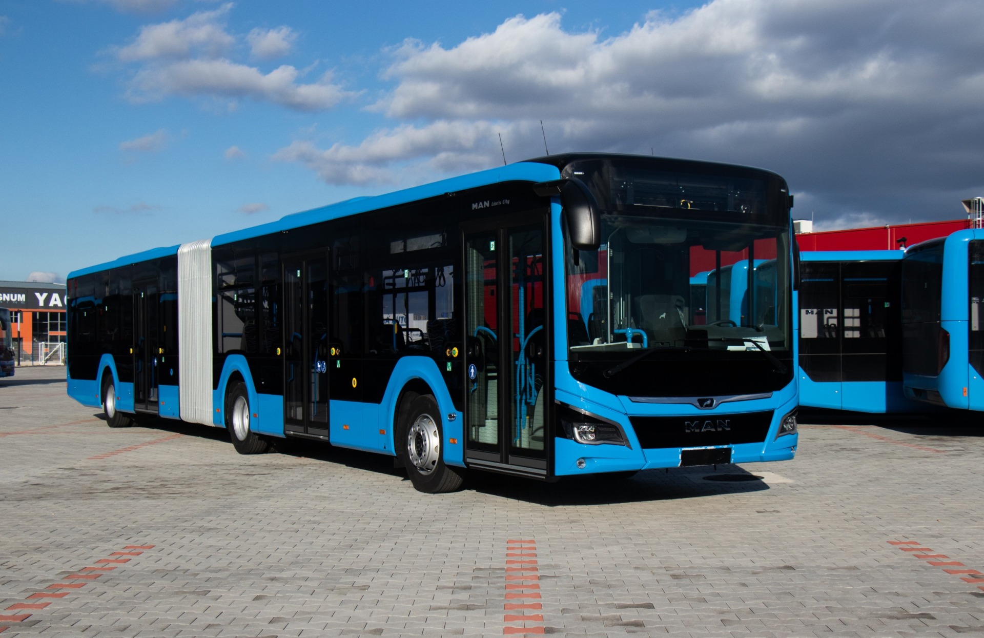 Az Arriva Group egyik legnagyobb volumenű flottamegújítási programját valósította meg az ArrivaBus 9 VT MAN jo