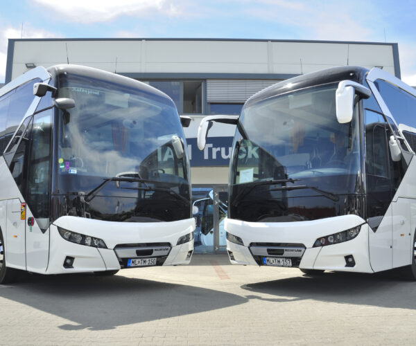 Nyolc új Neoplan Tourlinerrel erősített a Molteam