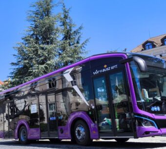 Vadonatúj MAN Lion’s City 10 E nagy midivel bővült a V-Busz elektromos flottája