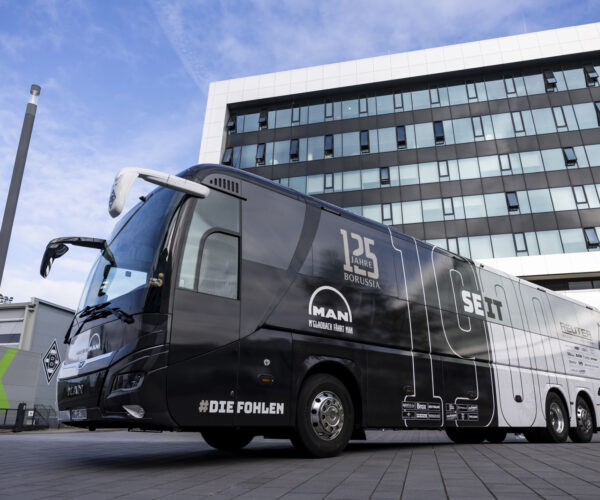Folytatja együttműködését az MAN és a Borussia Mönchengladbach focicsapata
